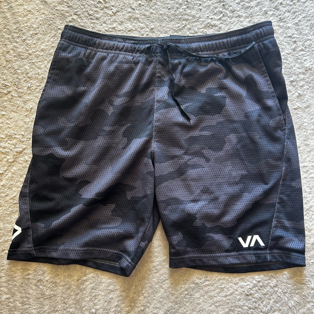 RVCA Shorts Medium